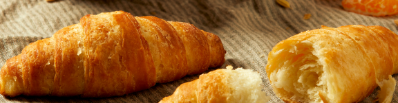 Croissant 1920 x 500 px