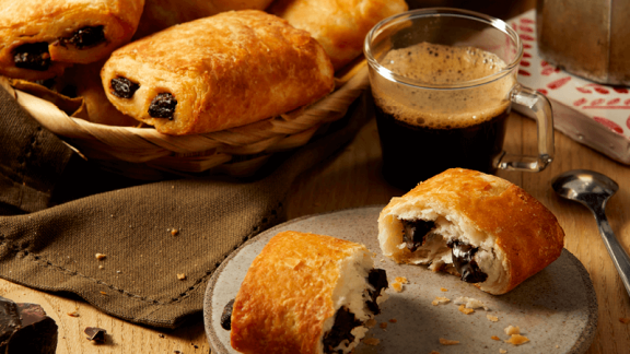 Pain Au Chocolat 800 x 450 px